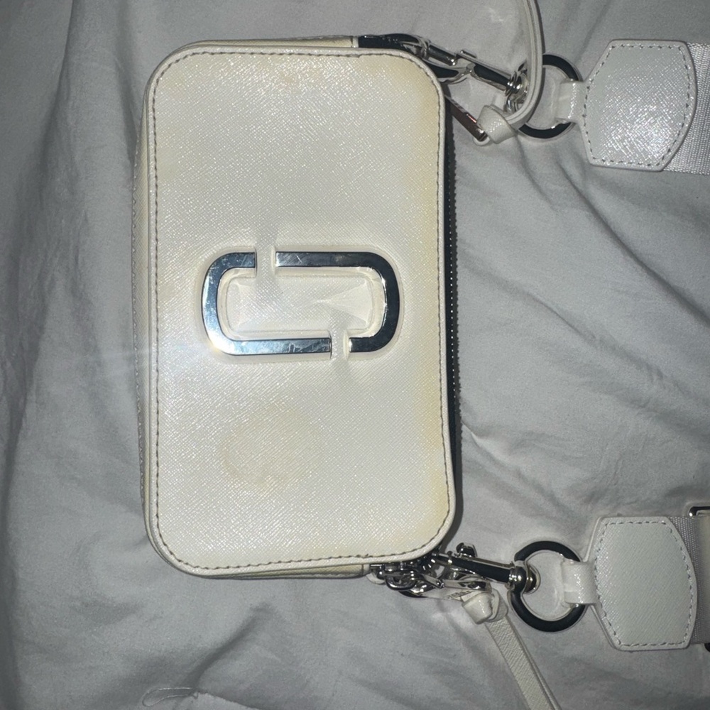 Read description- Marc Jacobs White Crossbody Camera Bag - Picture 2 of 6